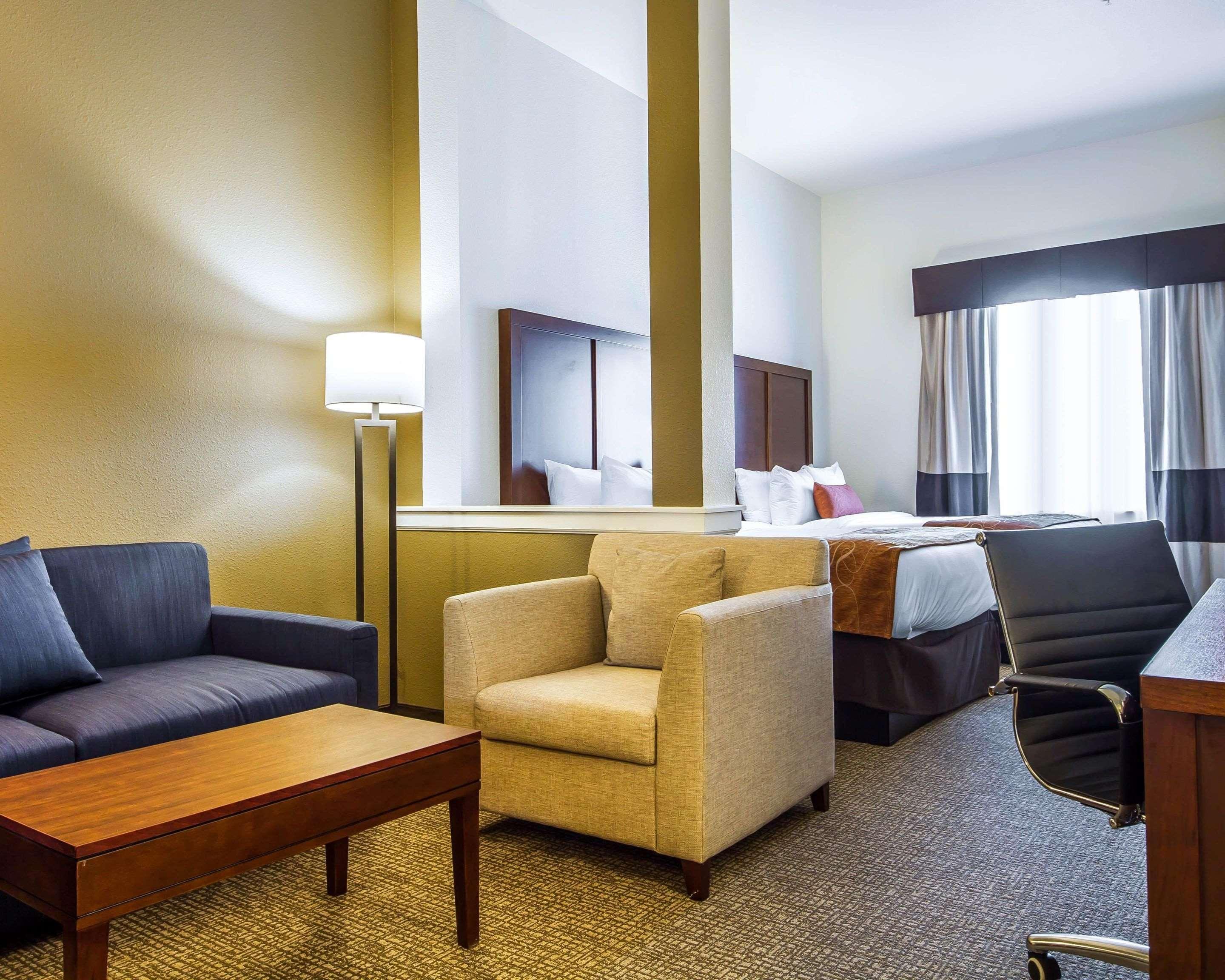 Comfort Suites Woodland - Sacramento Airport Exterior photo